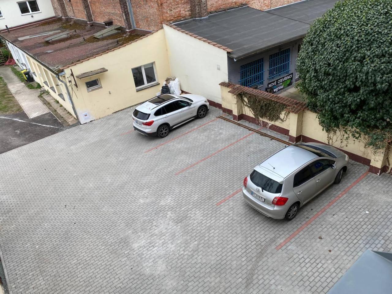 דירות Hradec Králové Perla Hradce 103 מראה חיצוני תמונה